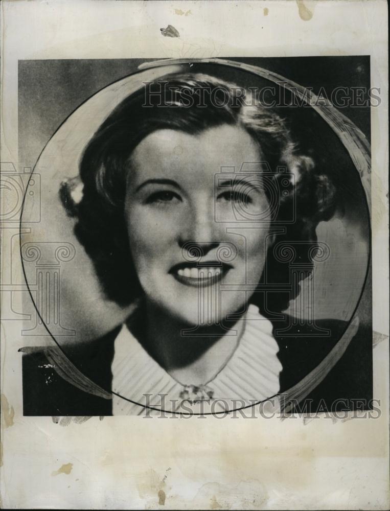 1948 Press Photo Elizabeth Gordon Rich, Heiress, Sued By Freddy Rich, Divorce - Historic Images