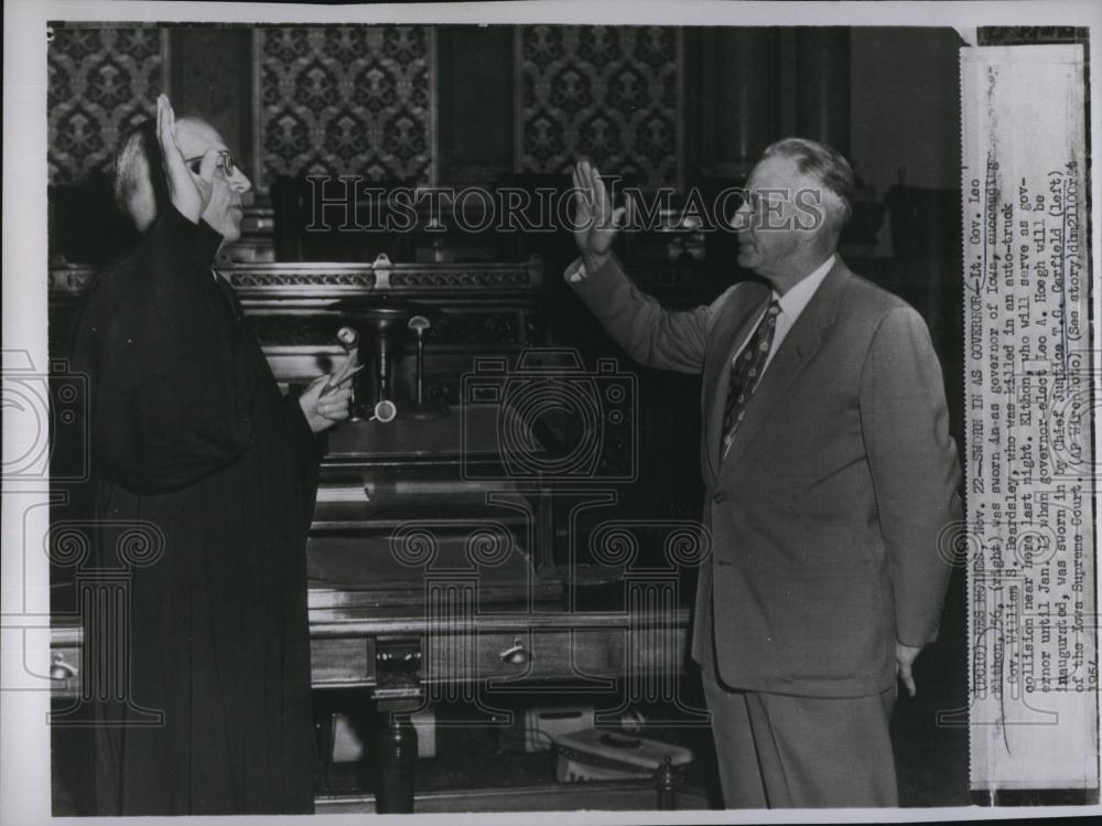 1954 Press Photo Lt Gov Leo Elthon, sworn in as Governor of Iowa - RSL86871 - Historic Images