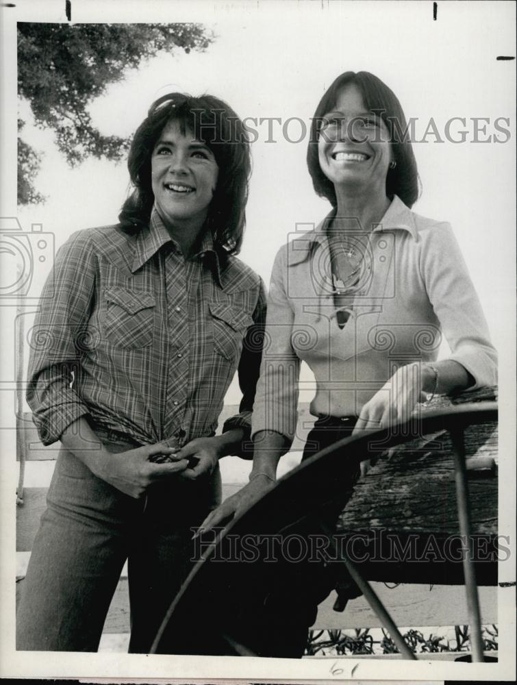 1979 Press Photo Actress Kitty O&#39;Neil &amp; Stockard Channing In &quot;Silent Victory&quot; - Historic Images