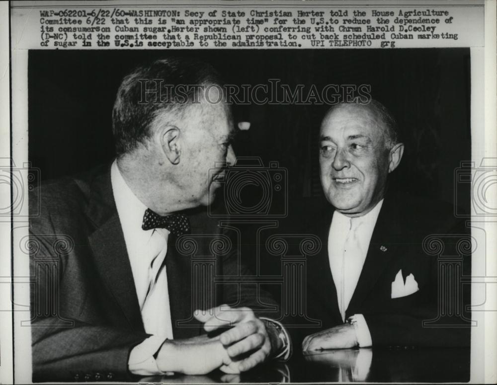 1960 Press Photo Secretary of State Christian Herter at House Agriculture Commit - Historic Images