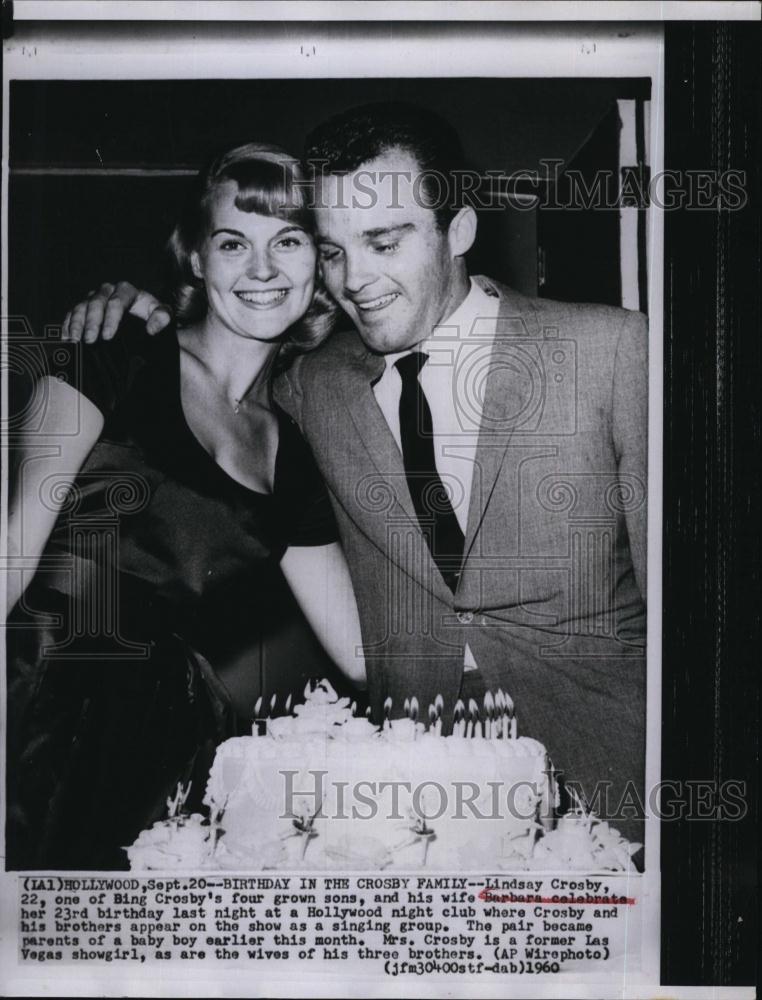 1960 Press Photo Singer Lindsay Crosby with wife, celebrated his birthday - Historic Images