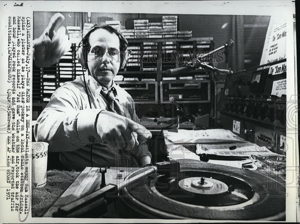 1971 Press Photo Atlanta Mayor San Massell calls himself as "Fat Sam" - Historic Images