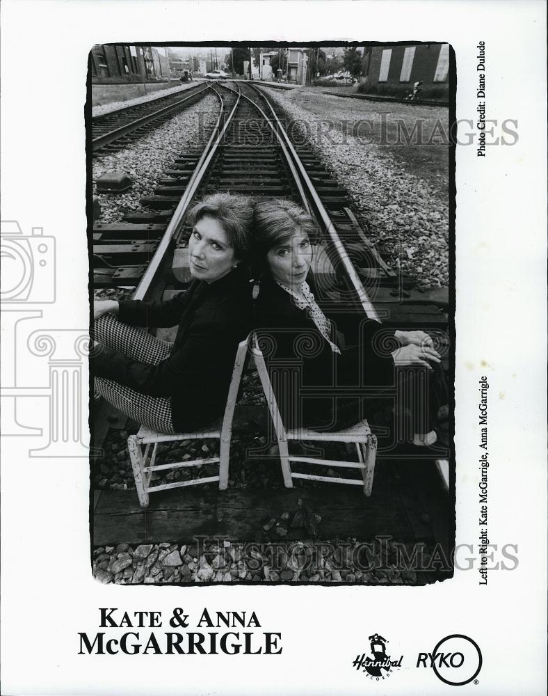 1996 Press Photo Recording artist Kate &amp; Anna McGarrigle - RSL81215 - Historic Images