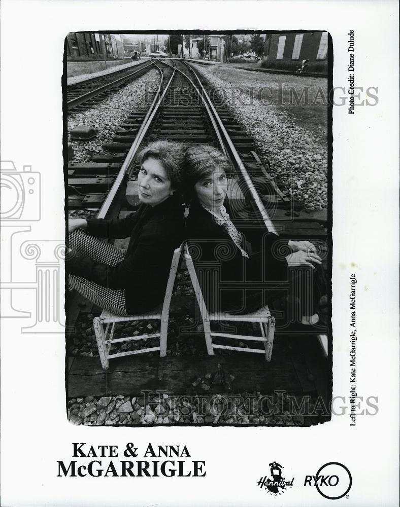 1996 Press Photo Recording artist Kate & Anna McGarrigle - RSL81215 - Historic Images