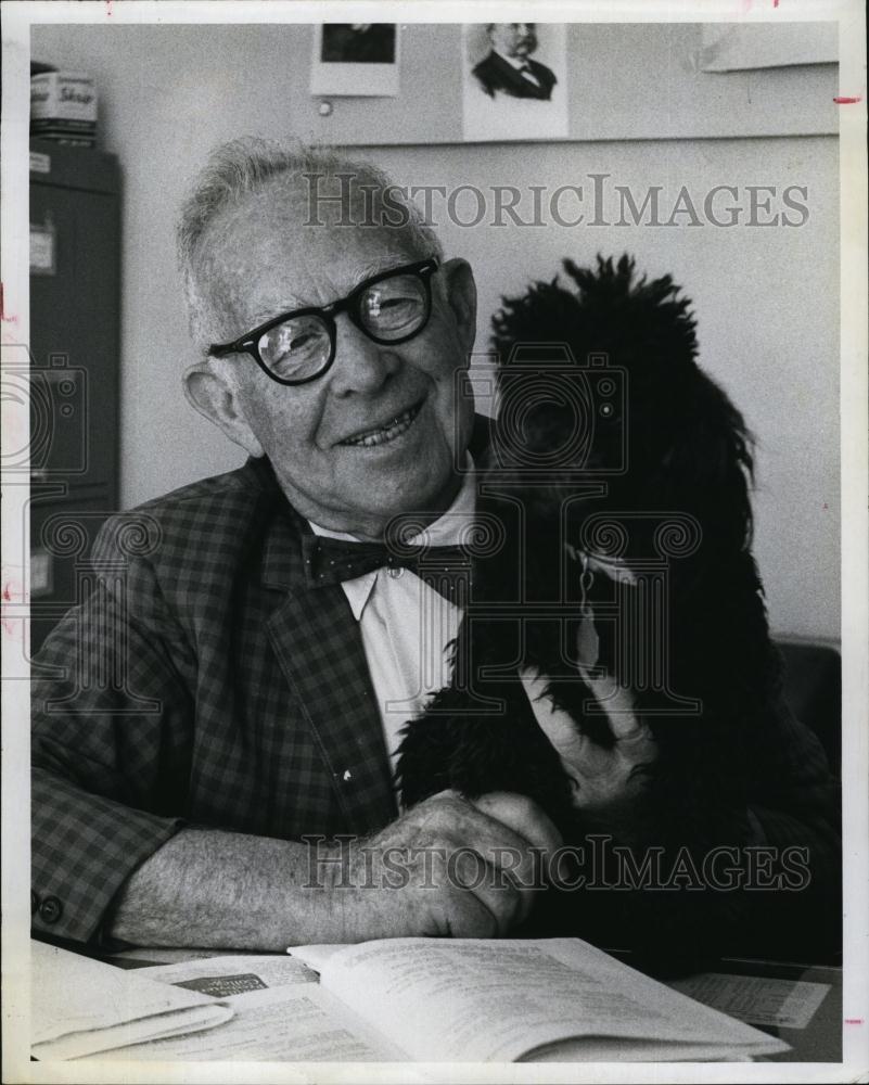 1967 Press Photo Florida Presbyterian College Dr Daniel Zaret dog retire - Historic Images