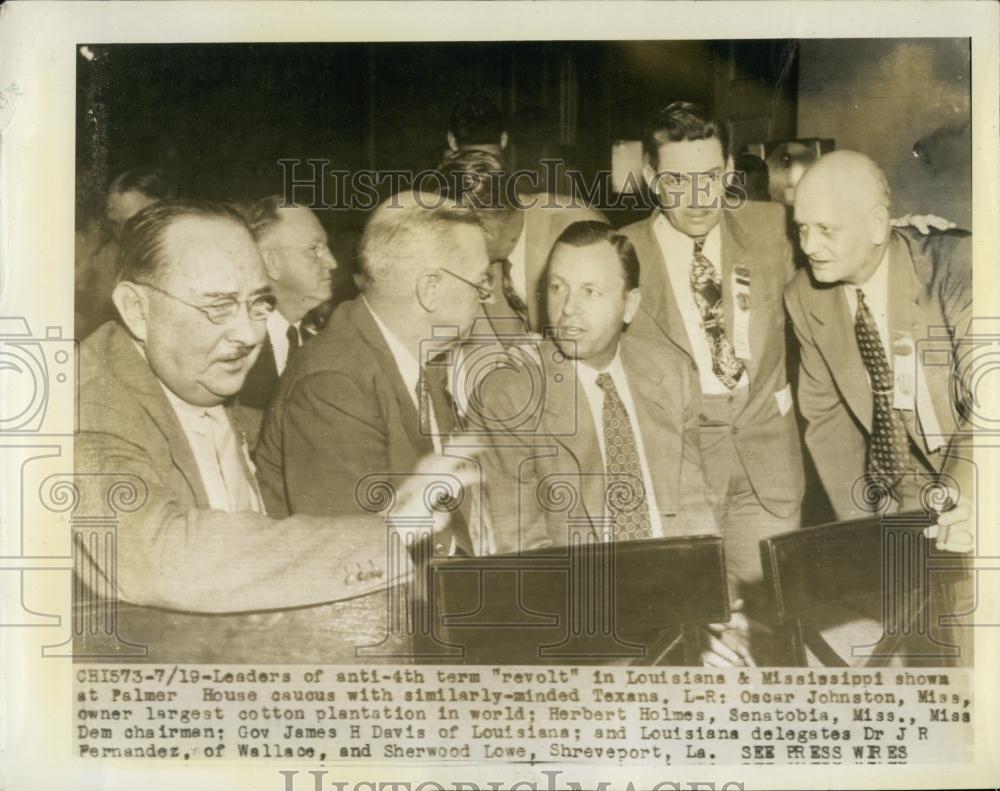 1944 Press Photo Gov James Davis, O Johnston, Dr J R Fernandez, S Lowe - Historic Images