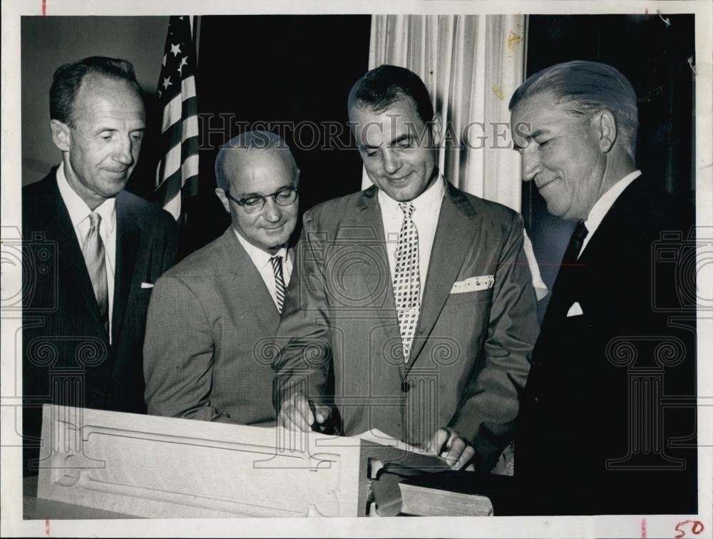 1960 Press Photo Dr Arthur Miller, Dr C Martz, Dr Arthur Jones, Rev Dickson - Historic Images