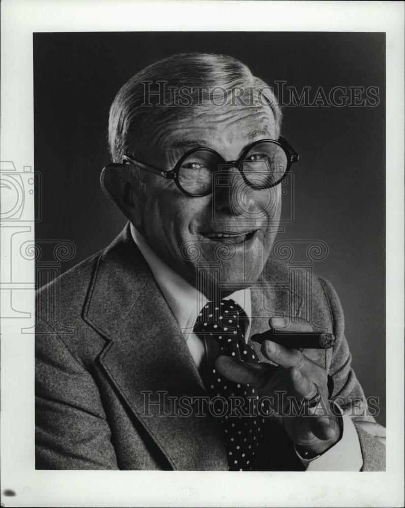 1985 Press Photo Actor George Burns Portrait Holding Cigar - RSL41165 - Historic Images