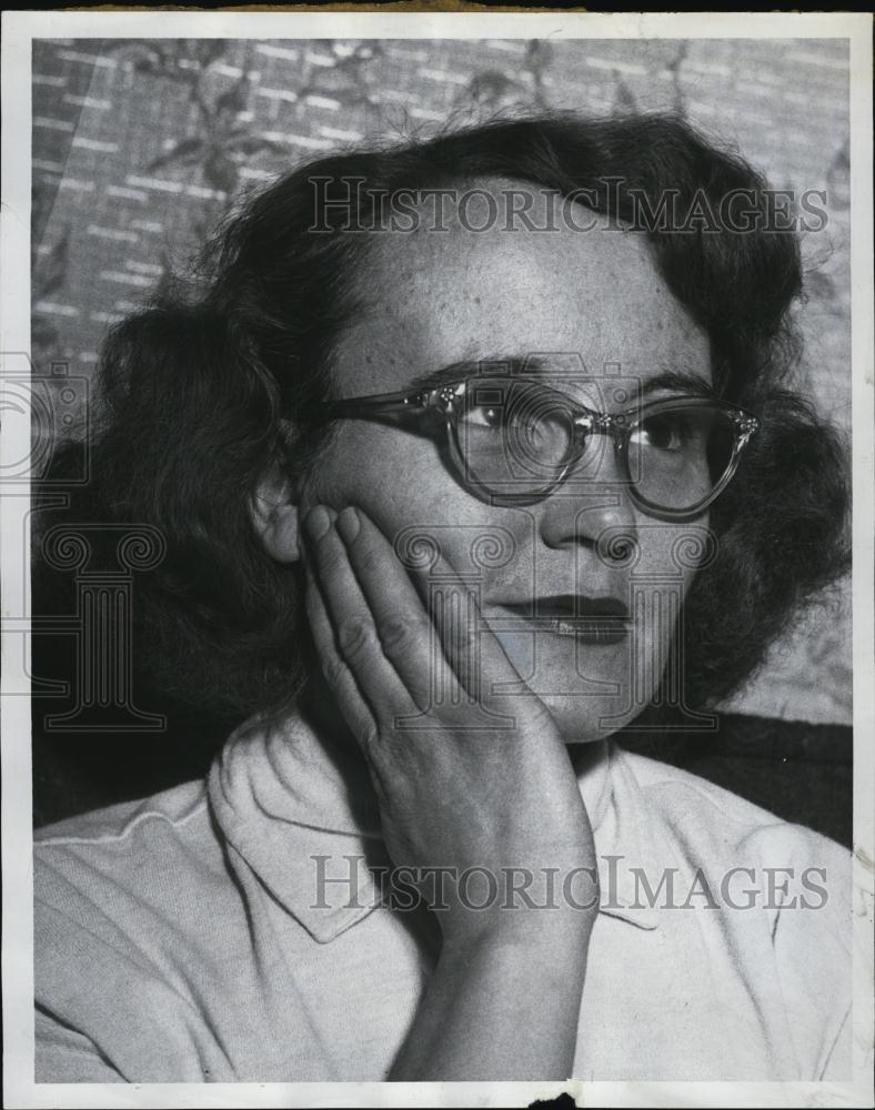 1957 Press Photo Mrs Marie Kuusela, family was held hostage - RSL45799 - Historic Images