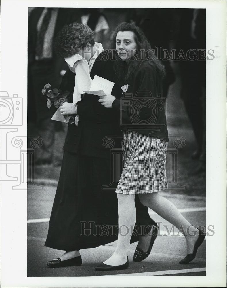 1990 Press Photo Melissa Bnoit Funeral Murdered - RSL41623 - Historic Images