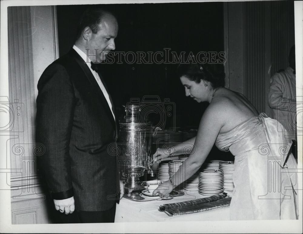 1965 Press Photo CNE Benefit at Ritz Carlton,Mr &amp; Mrs L Ward - RSL07673 - Historic Images