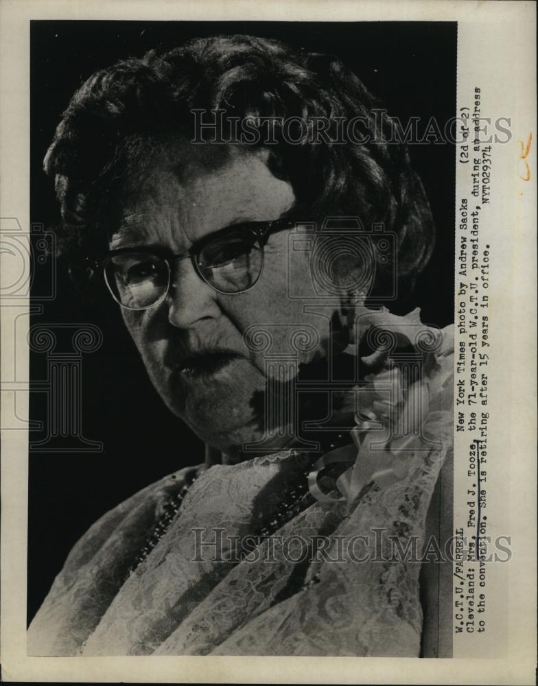 1974 Press Photo Mrs Fred J Tooze WCTU President During Address - Historic Images