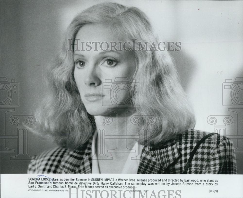 1983 Press Photo Actress Sondra Locke in &quot;Sudden Impact&quot; - RSL06171 - Historic Images