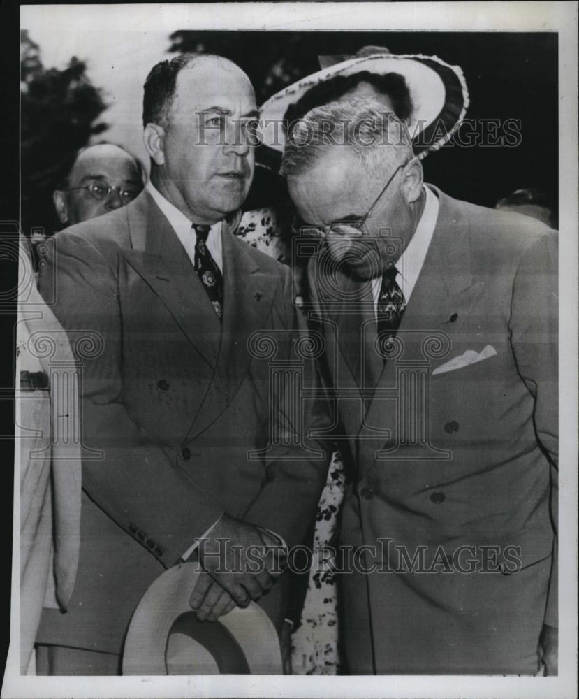 1946 Press Photo President Harry S Truman & Jim Dergast During Conference - Historic Images