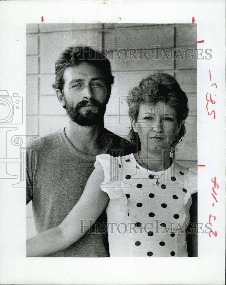 1984 Press Photo Randy And Lynnette Quintana, Dispute, Crown Auto Dealership - Historic Images