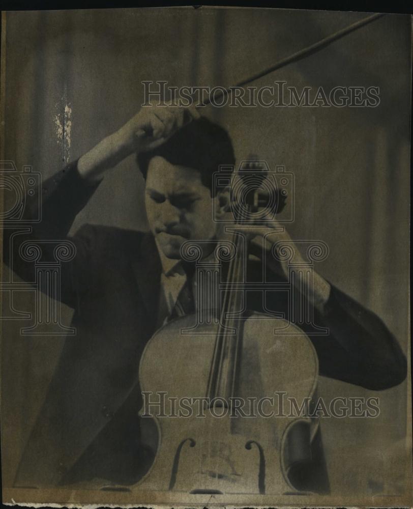 1966 Press Photo Violinist Stephen Kates in Tchaikovsky Competition - RSL45869 - Historic Images