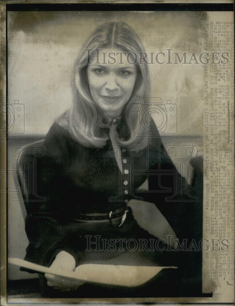 1971 Press Photo Playboy Club Secretary Carole Rosko In District Court - Historic Images