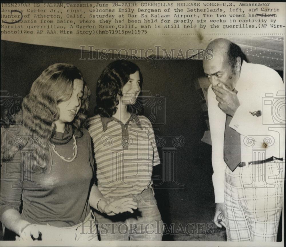 1975 Press Photo US Amb Beverley Carter Jr &amp; E Bergman,C Hunter - RSL86511 - Historic Images