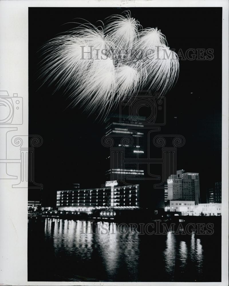 1973 Press Photo Fireworks Dedication of First Financial Tower - RSL64931 - Historic Images