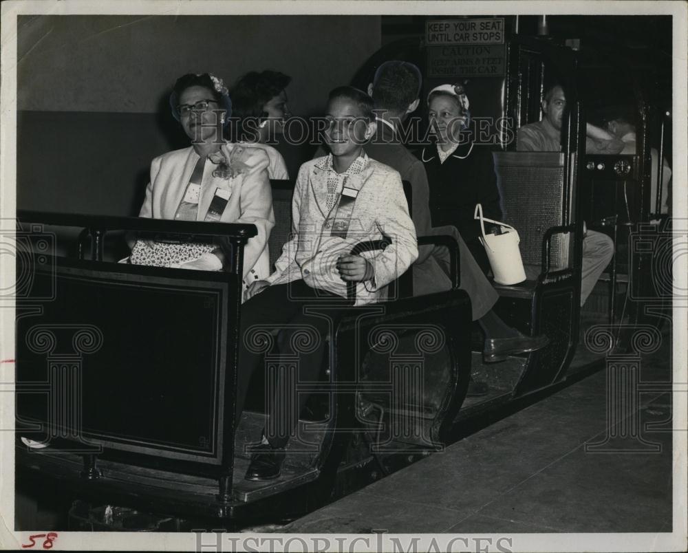 1957 Press Photo Paul &amp; His Teacher Senate Office Tunnell To Capitol - RSL96055 - Historic Images