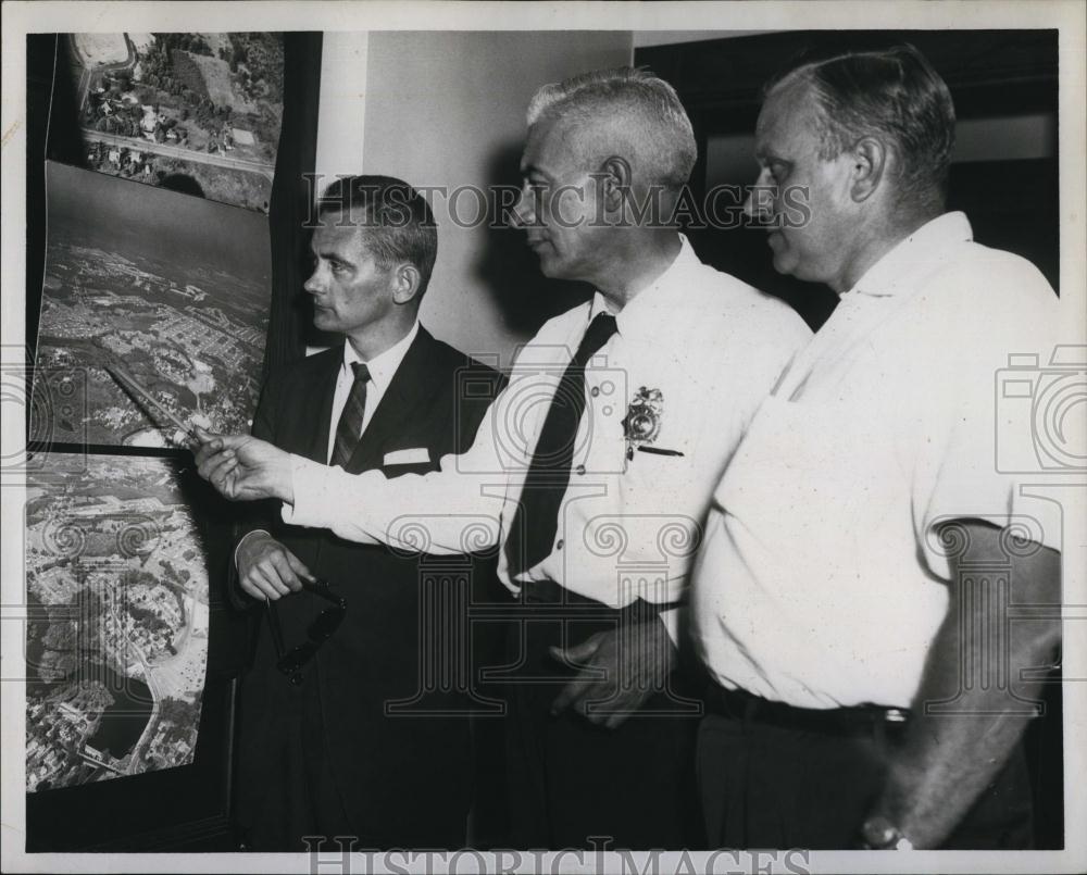 1959 Press Photo Middlesec Co DA J O'Day,Lt DJ Maroni & Sgt Wm Kane - RSL89333 - Historic Images