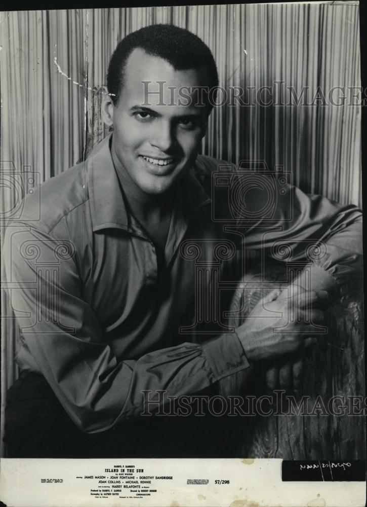 1957 Press Photo Island In The Sun Actor Harry Belafonte - RSL47305 - Historic Images