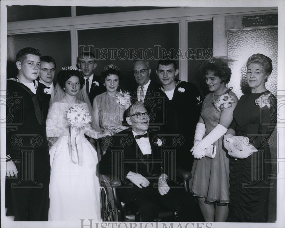 1963 Press Photo A family gathering for a wedding with man in a wheelchair - Historic Images