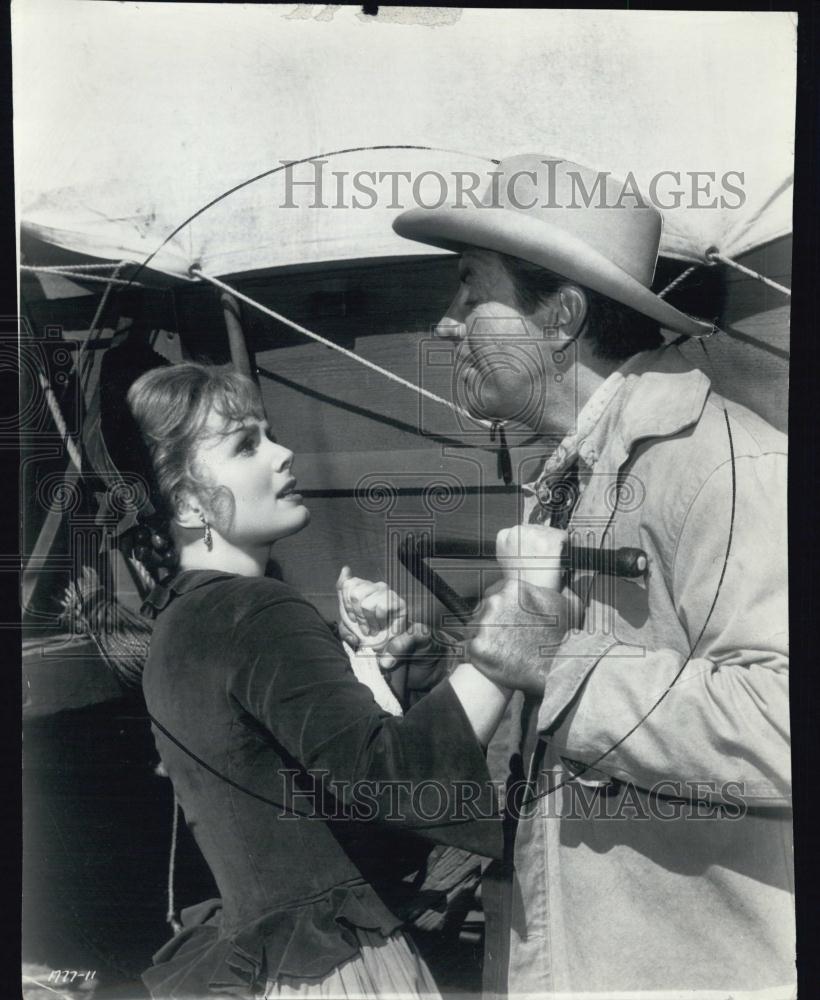 1968 Press Photo Actress Debbie Reynolds in "How the West Was Won" - RSL01673 - Historic Images