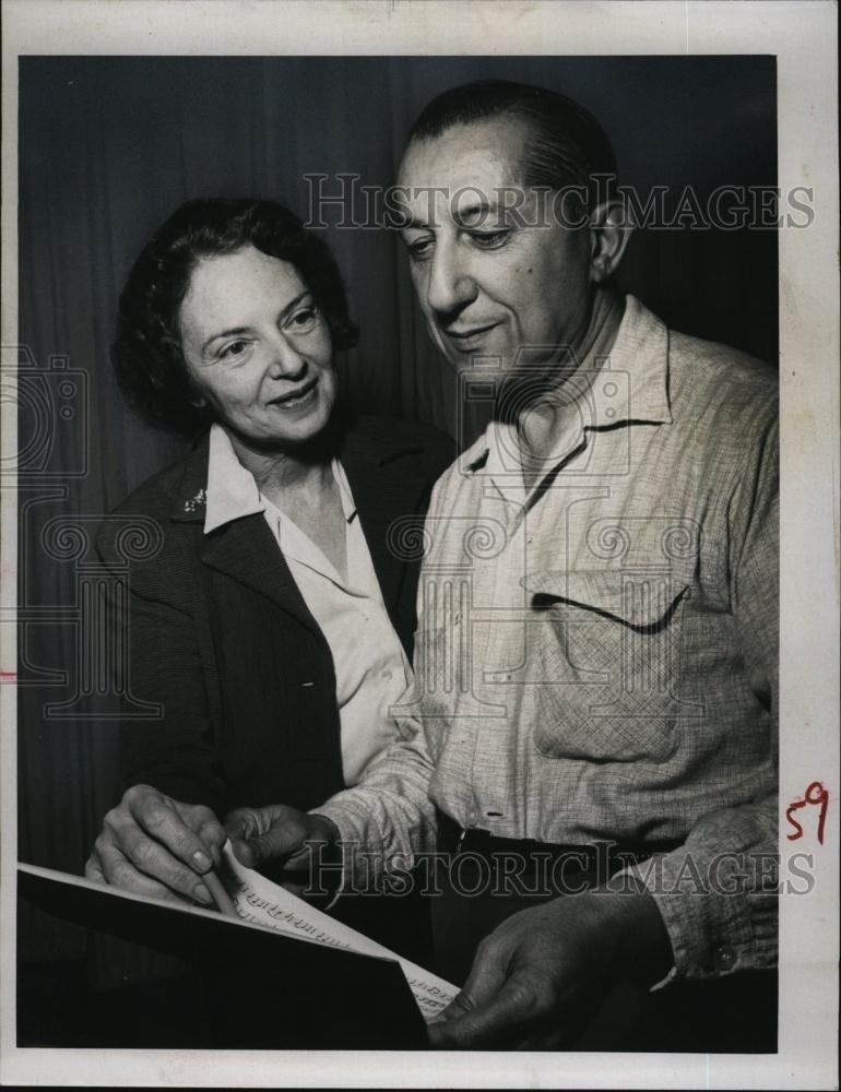 1958 Press Photo Estelle Jacobs Zbar and Leon Poulopoulos, conductor - RSL91517 - Historic Images