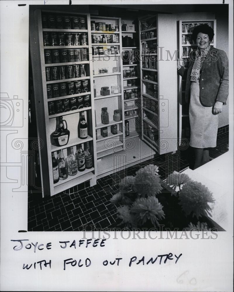 1978 Press Photo Joyce Jafee with Fold Out Pantry - RSL93193 - Historic Images