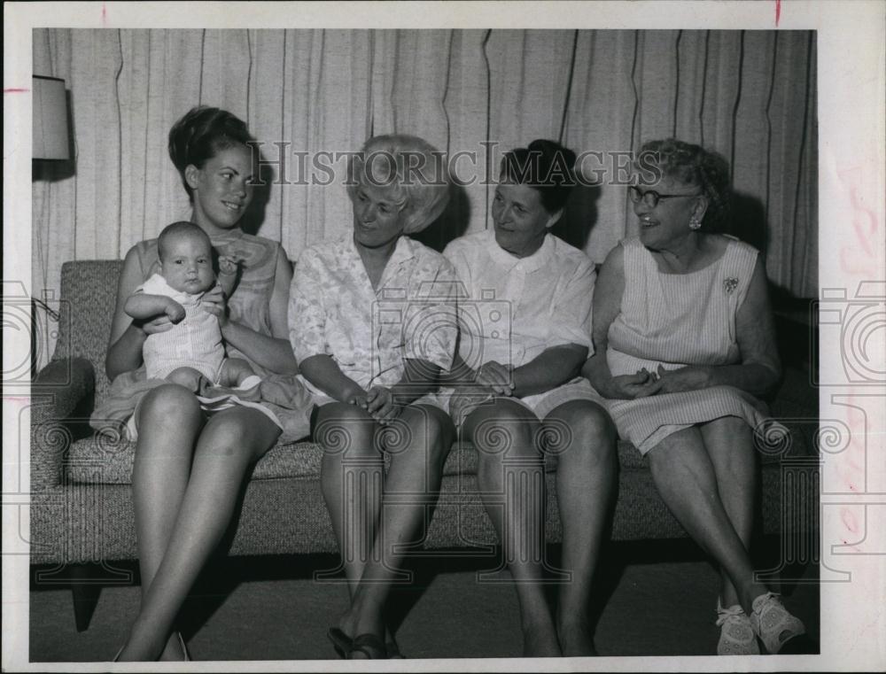1967 Press Photo 5 generations of the Reinke family in Clearwater, Fla - Historic Images