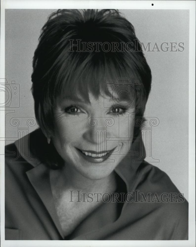 1998 Press Photo Shirley MacLaine recipient Cecil B DeMille Award Golden Globe - Historic Images