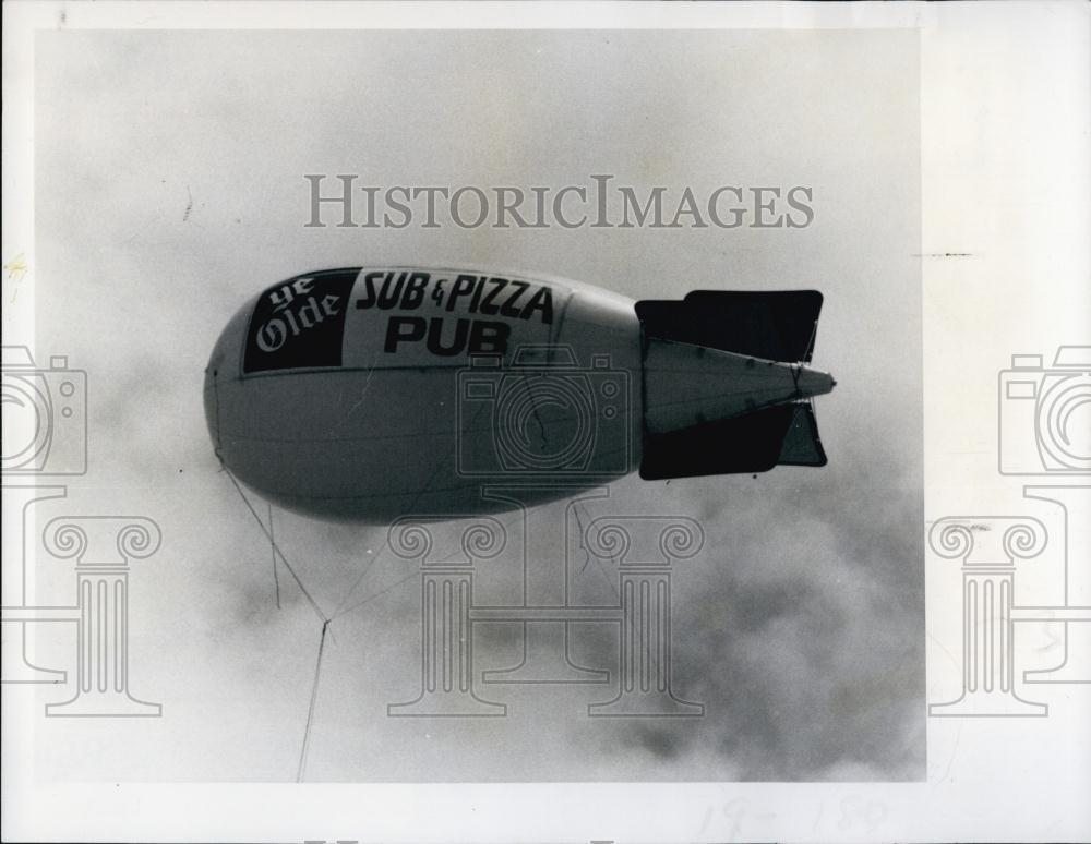 1983 Press Photo Ye Olde Sub and Pizza Pub Balloon - RSL69327 - Historic Images