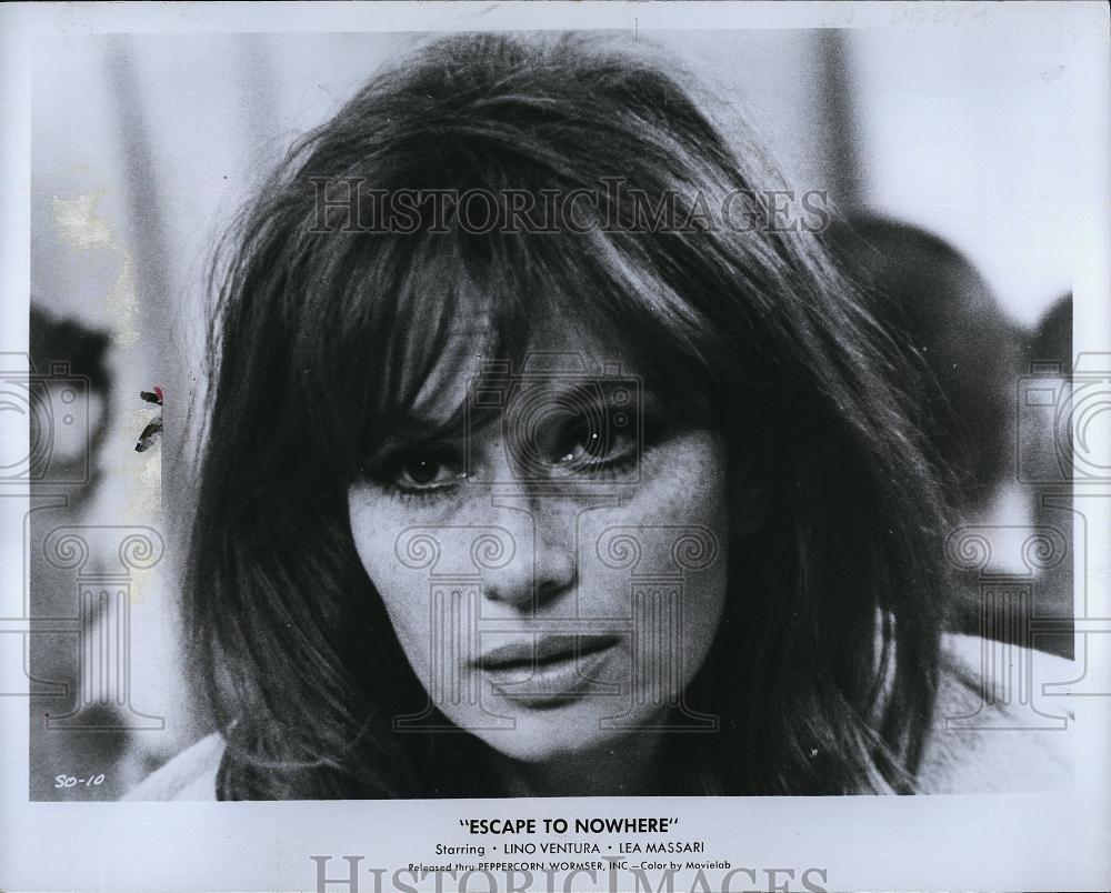 1974 Press Photo Actress Lea Massari in "Escape to Nowhere" - RSL90313 - Historic Images