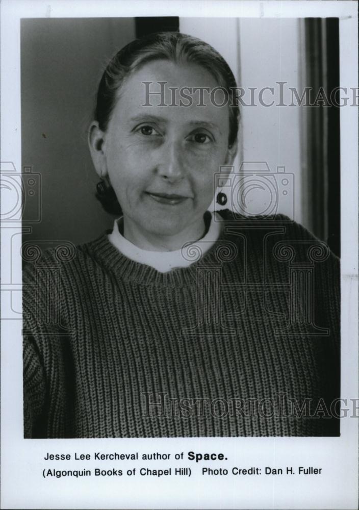 1998 Press Photo Author Jesse Lee Kerchecal &quot;Space&quot; - RSL93363 - Historic Images