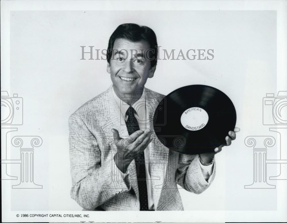 1986 Press Photo Dick Clark on &quot;America Picks It&#39;s #1 Song&quot; - RSL05429 - Historic Images