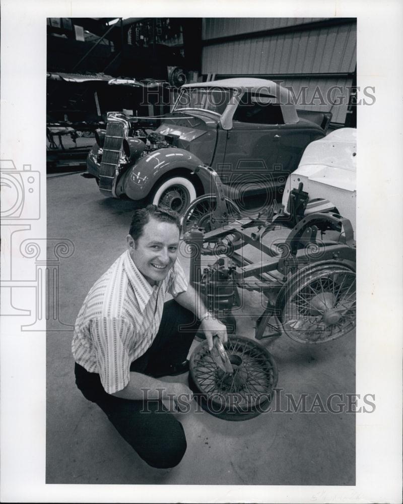 1973 Press Photo Bud Josey Restoring Antique Autos - RSL62327 - Historic Images