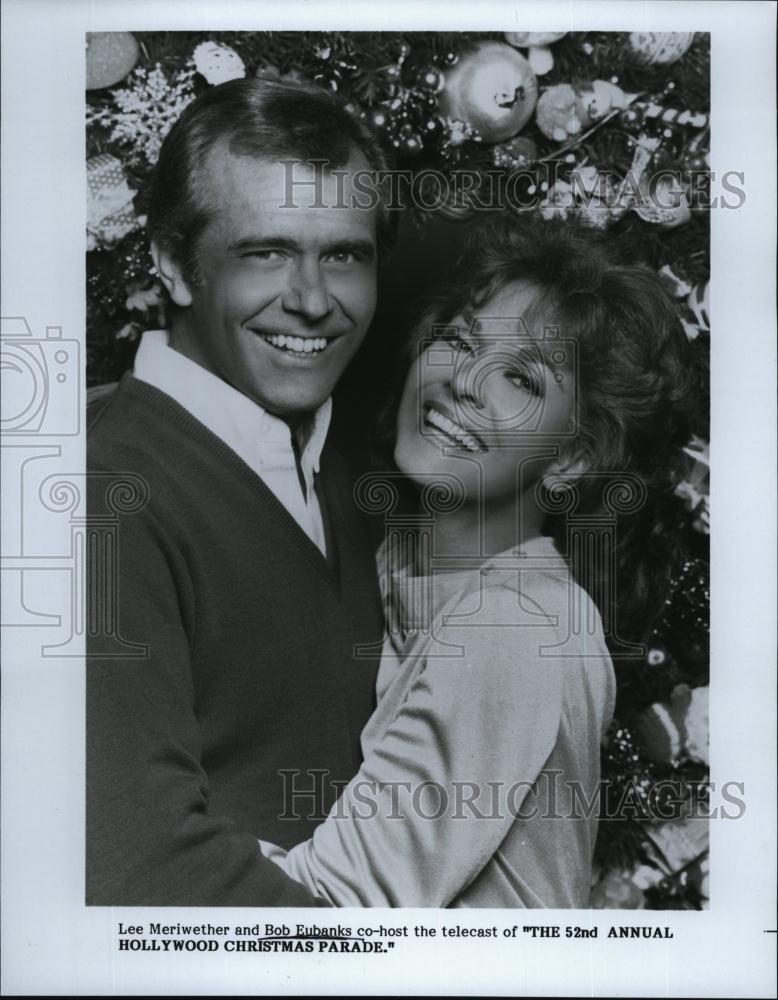 Press Photo Lee Meriwether &amp; Bob Eubanks host Annual Hollywood Christmas Parade - Historic Images