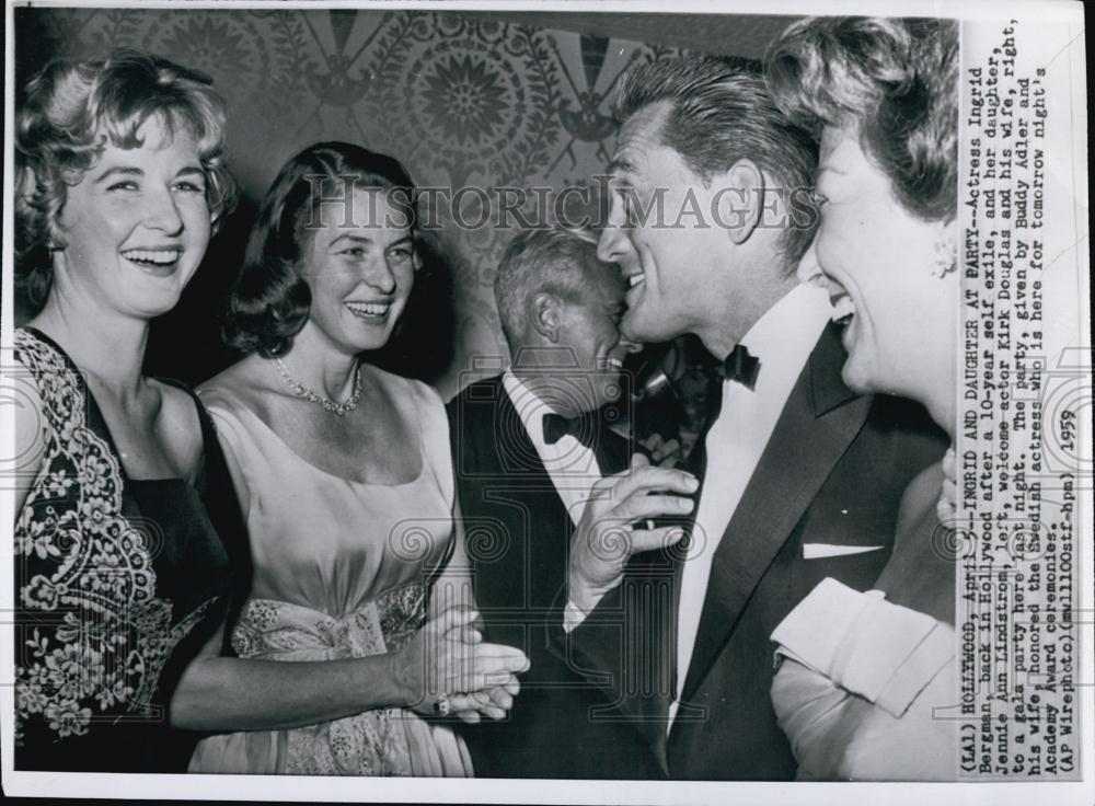 1959 Press Photo Actress Ingrid Bergman & daughter Jenny Ann Lindstrom - Historic Images