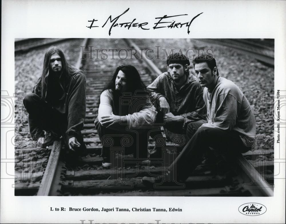 1994 Press Photo I Mother Earth is a Canadian alternative rock band - RSL86585 - Historic Images