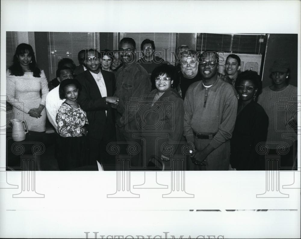 1993 Press Photo Gareth Saunders, City Councillor Elect, Campaign, Politician - Historic Images