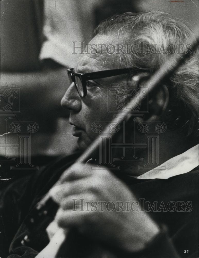 1977 Press Photo Isaac Stern world-renowned violinist gives recital Pinchhas - Historic Images