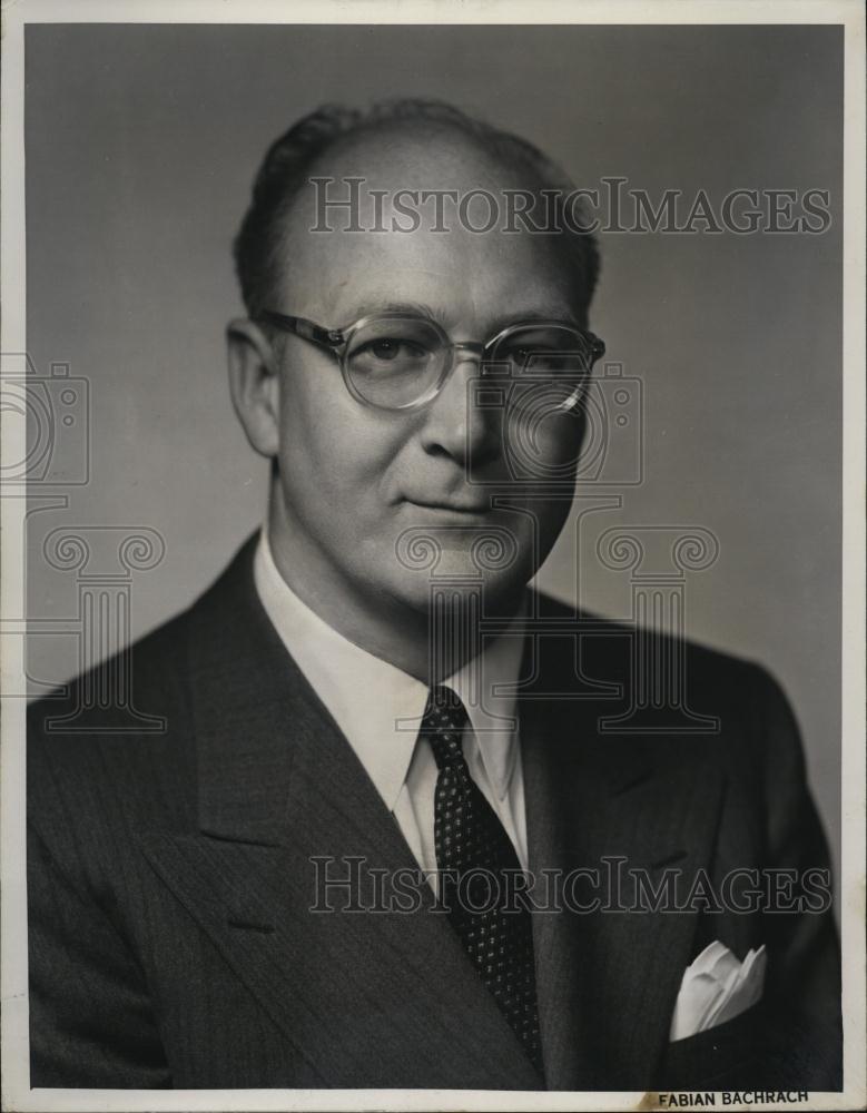 1957 Press Photo John L Burns President Of Radio Corporation Of America - Historic Images