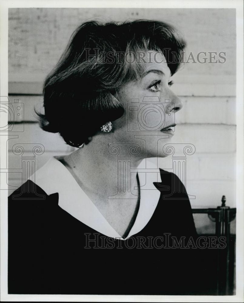 1966 Press Photo Actress Liz Ross The Subject was Roses - RSL59309 - Historic Images