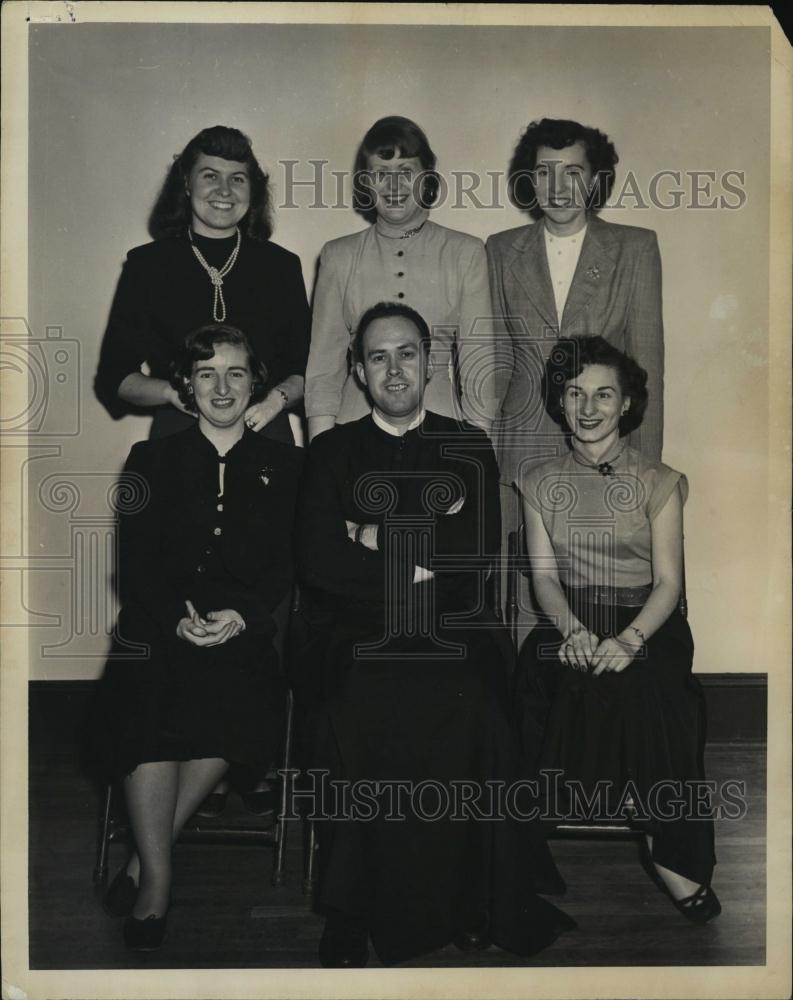 1950 Press Photo Rev Joseph Quinn,Betty McCann,Alice D&#39;Entremont &amp; Louise Terap - Historic Images