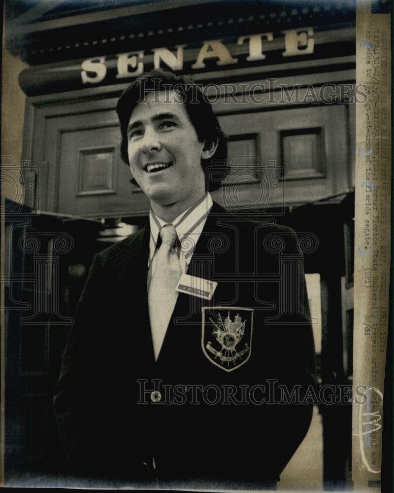 1973 Press Photo former Florida State trapeze artist Adrian Catarzi aide Sgt - Historic Images