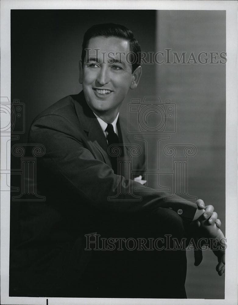 1965 Press Photo Actor and singer Bob McGrath - RSL80887 - Historic Images