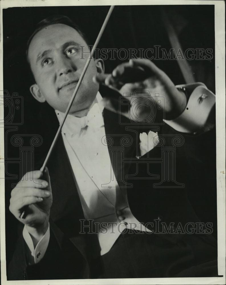 1938 Press Photo Orchestra Leader Harry Mashand - RSL43527 - Historic Images