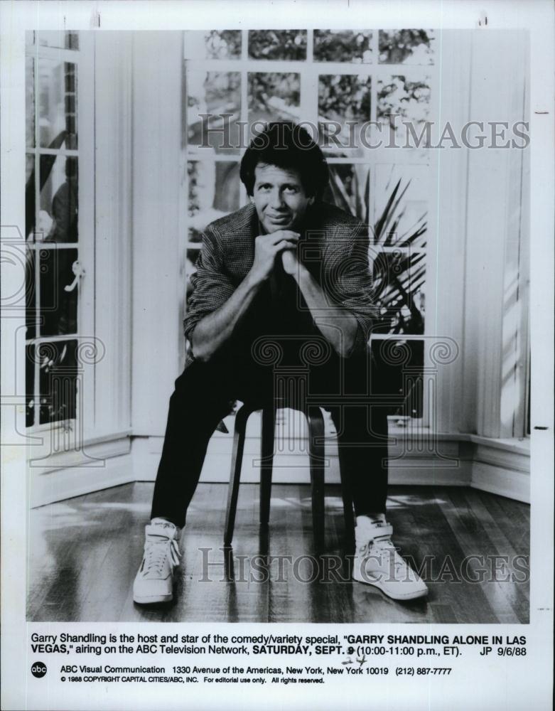 1986 Press Photo Garry Shandling, star and host of &quot;Garry Shanding Alone in LV&quot; - Historic Images