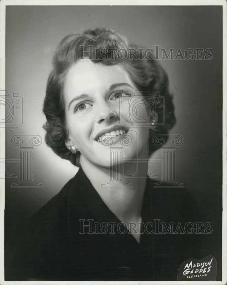 1955 Press Photo Actress Eve Roberts Joins Group 20 Players - RSL01959 - Historic Images